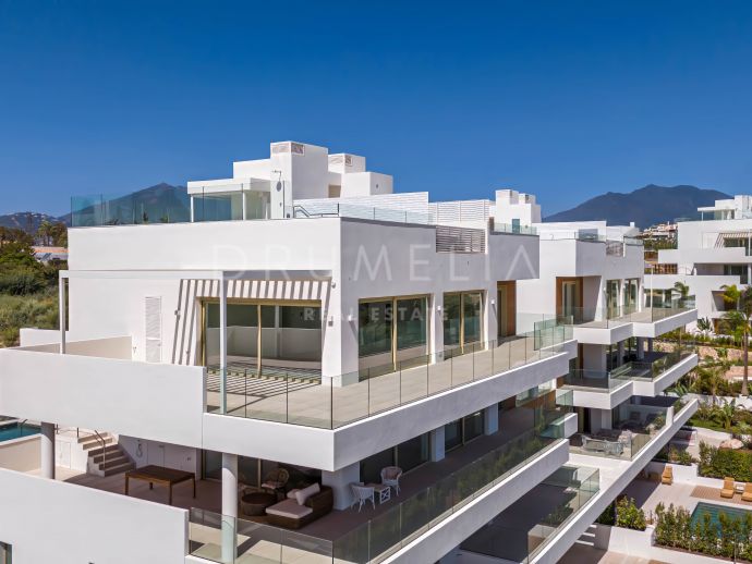 Luxurious Duplex Penthouse with Panoramic Sea Views on Marbella's Golden Mile