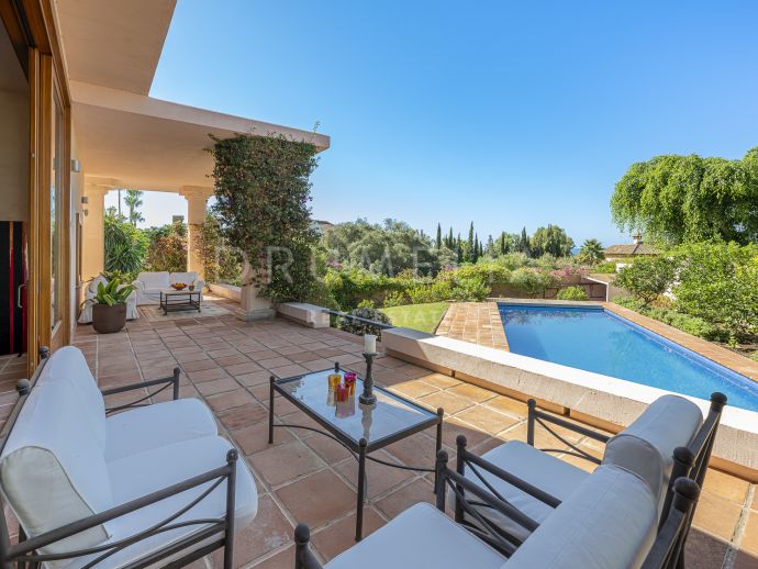 Luxus-Familienvilla mit Meerblick in El Rosario, Marbella