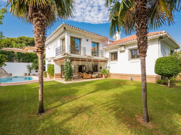 Prachtige luxe mediterrane villa in Los Monteros, Marbella Oost