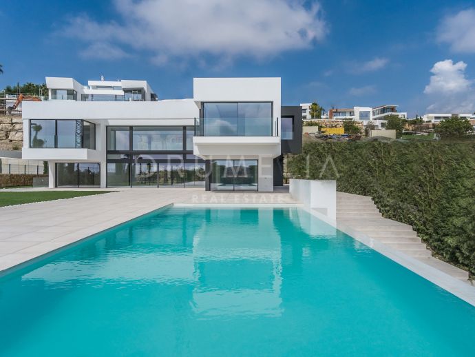Spectacular contemporary luxury villa in La Alqueria