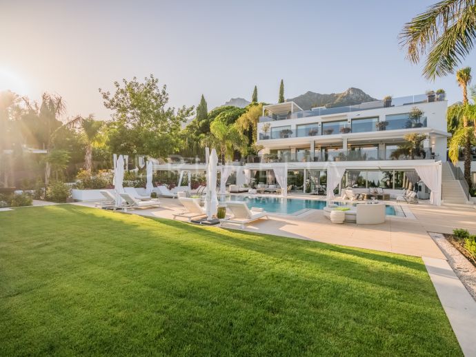 Villa Serenity - Extraordinaria villa moderna de lujo en venta en Cascada de Camojan, Marbella