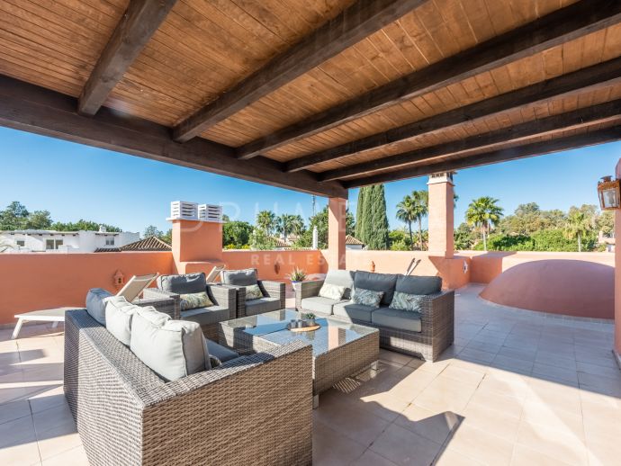 Stunning Penthouse in Alhambra del Golf, Costa del Sol
