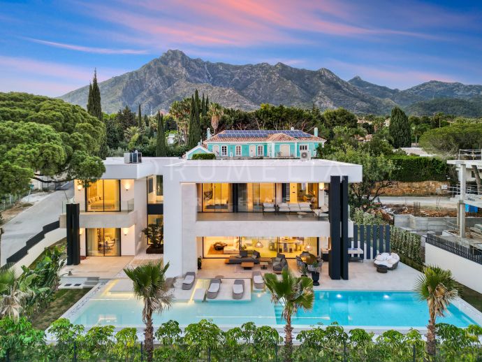 Beleef de droom van Marbella: Gloednieuwe moderne villa aan de Golden Mile op loopafstand van het strand en het centrum