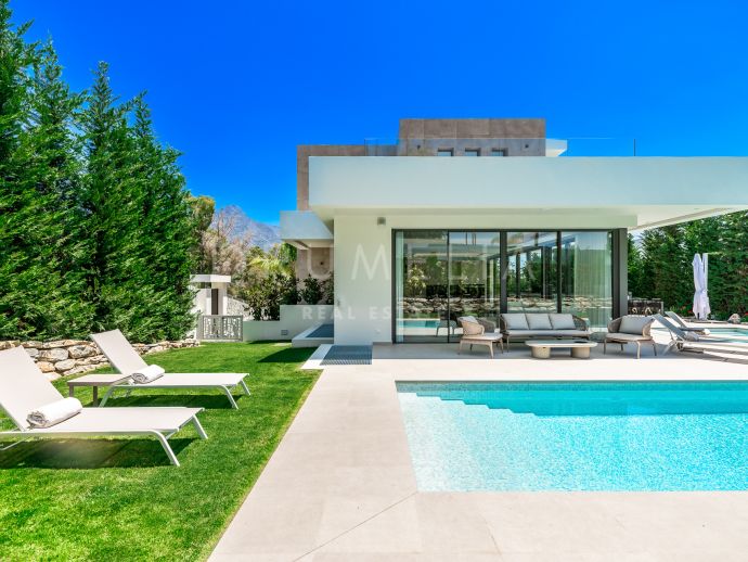 Spectacular brand-new modern villa in La Cerquilla, Nueva Andalucia, Marbella