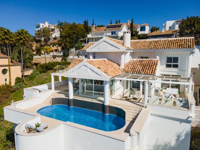Stylish Mediterranean villa with modern interior and magnificent views in Nueva Andalucia, Marbella
