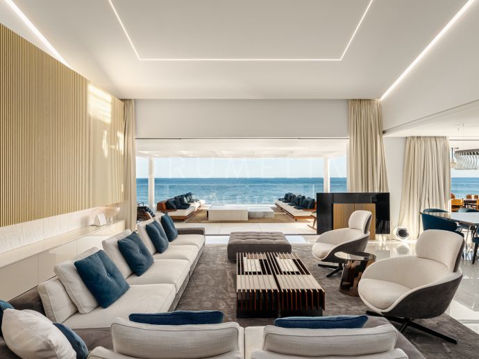 EMARE JADE -Spektakuläres Luxus-Penthouse direkt am Meer mit atemberaubendem Meerblick in Emare Beach Estepona