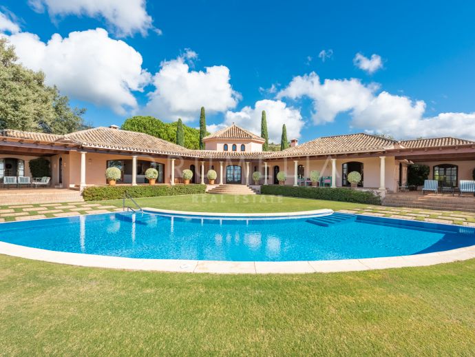 Frontline golf Mediterranean luxury mansion with sea views and 2 guest houses, La Zagaleta,Benahavis