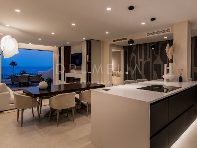 Beachfront Modern Luxury Duplex Penthouse with Sea Views in Bahía del Velerín, Estepona