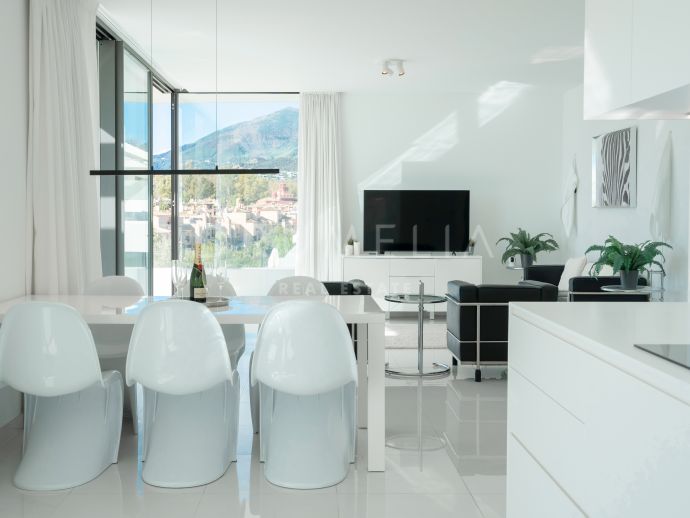 Duplex moderne et luxueux avec vue à Cataleya, Estepona.