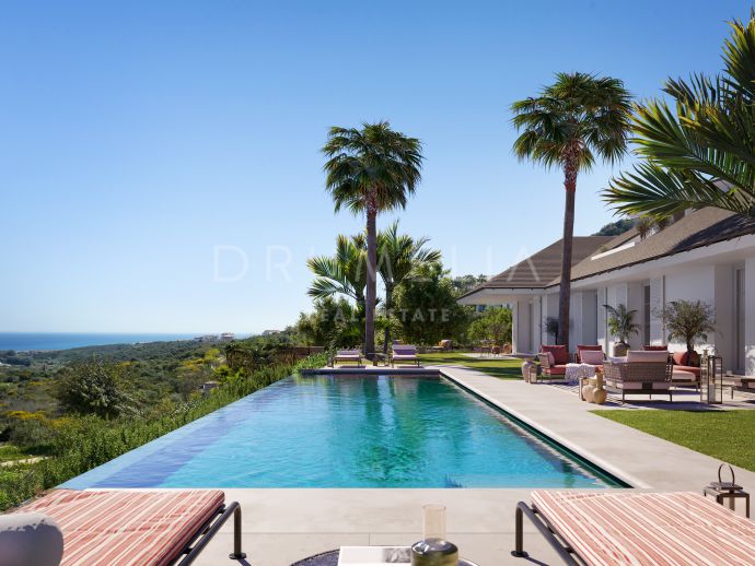 Brand-new astonishing front-line golf villa with superb panoramic views in Finca Cortesin, Casares.