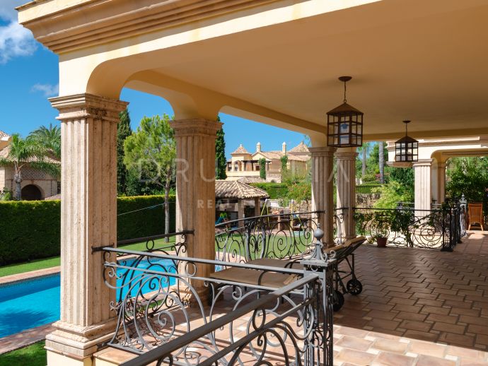 Mediterrane Luxusvilla mit fantastischem Meerblick, Sierra Blanca, Marbella