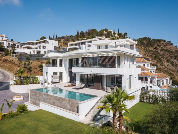 Lomas 10 - Moderna villa a estrenar en la prestigiosa Lomas de la Quinta, Marbella, con impresionantes vistas al mar y a la montaña