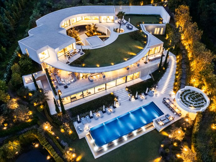 Villa Vela - Onberispelijke moderne luxevilla met wow-factor en panoramisch uitzicht in La Reserva de Sotogrande