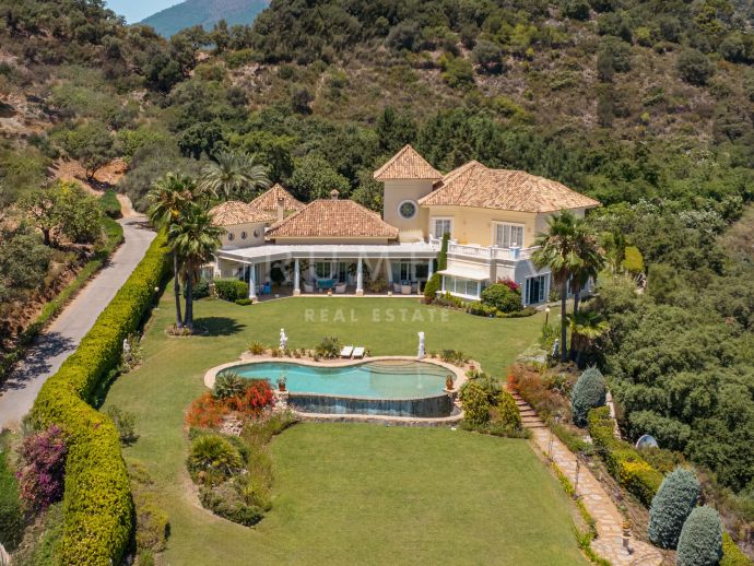 Luxury villa with fabulous sea views in La Zagaleta Golf Resort.