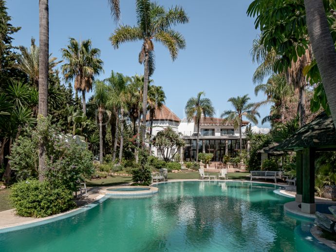 Werkelijk schitterende luxe villa in Atalaya de Rio Verde, Nueva Andalucía