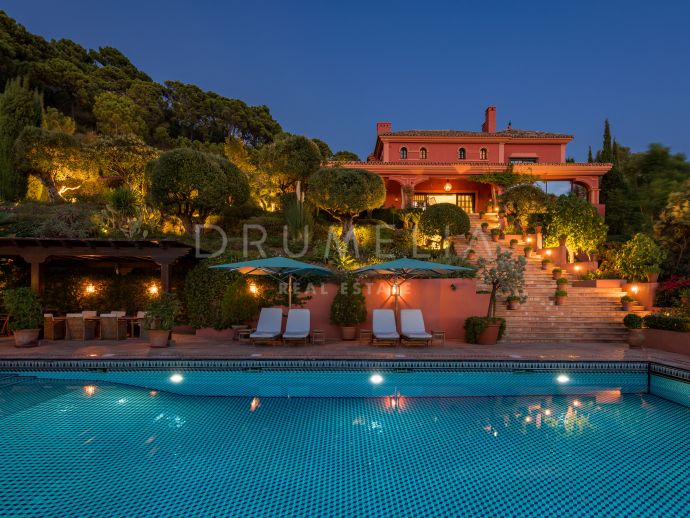 Spectaculaire grande villa de luxe de style méditerranéen avec vue panoramique à La Zagaleta, Benahavís.