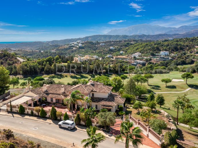 Traditional style, fabulous luxury front-line golf villa in Marbella Club Golf Resort, Benahavis