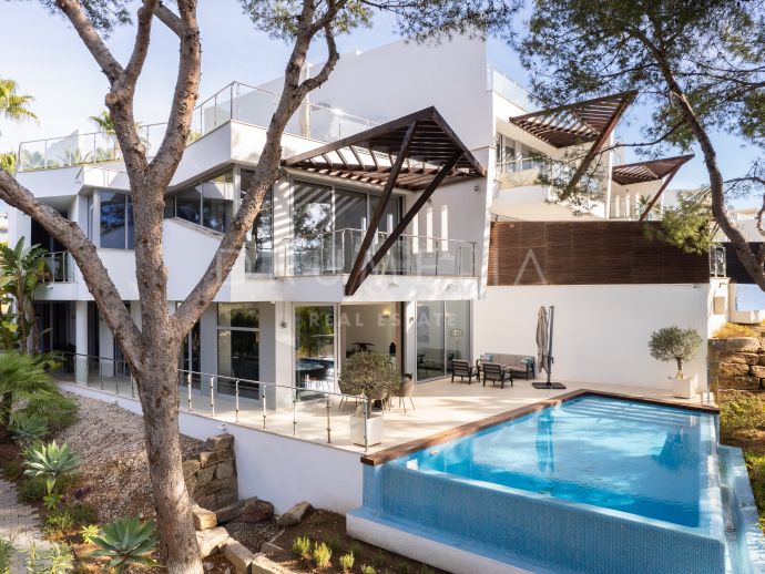 Luxuriöses, modernes Doppelhaus in den hochwertigen Meisho Hills, Sierra Blanca, Marbella Golden Mile