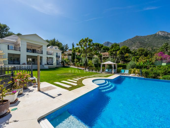 Luxury classy grand villa with fabulous mountain views, Cascada de Camoján, Marbella Golden Mile