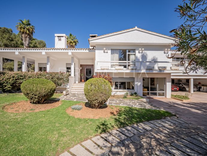 Magnifique maison méditerranéenne de luxe avec vue spectaculaire sur la mer, El Mirador, Marbella