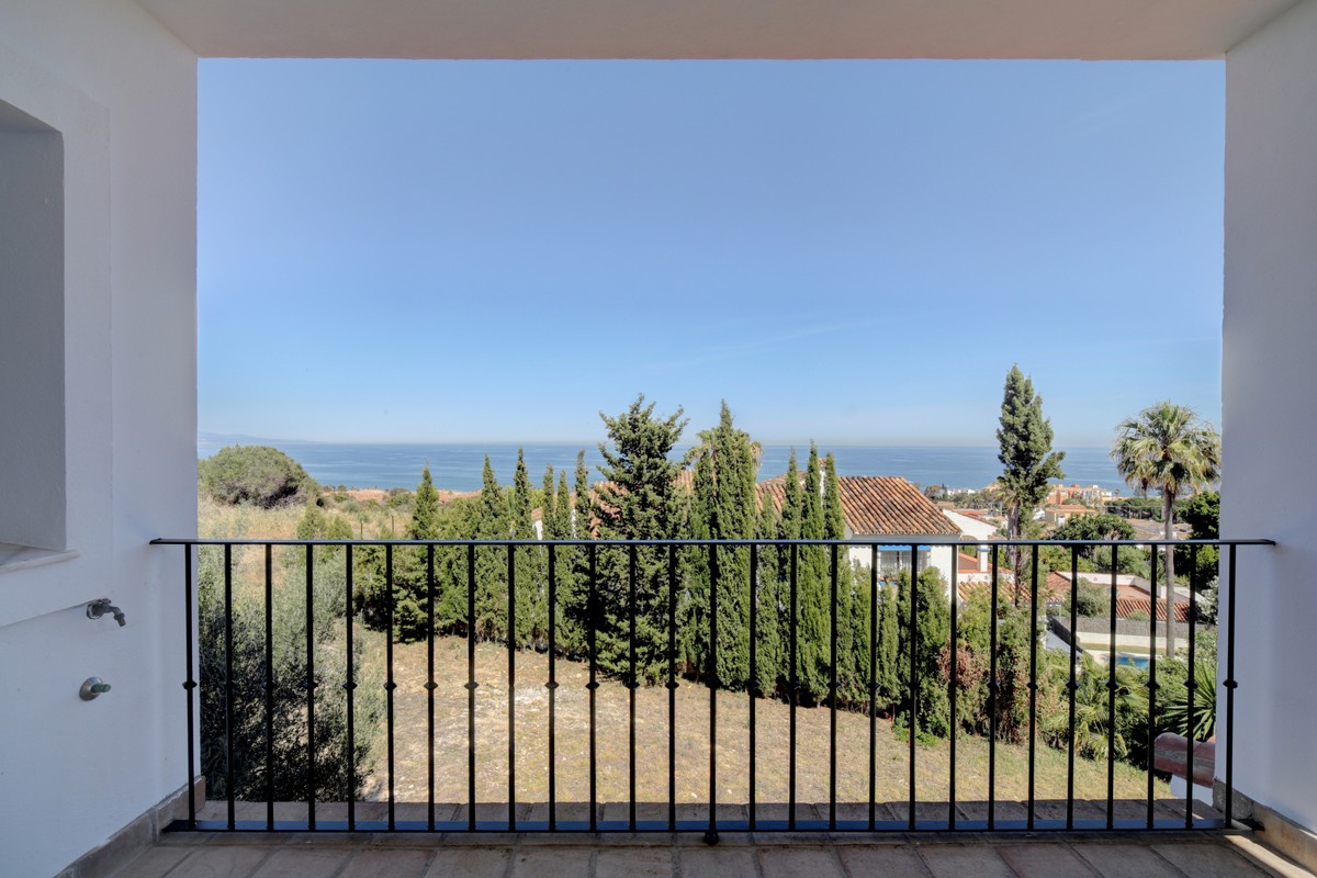 Villa With 3 Bedrooms In Hacienda Guadalupe Serneholt Estate - 