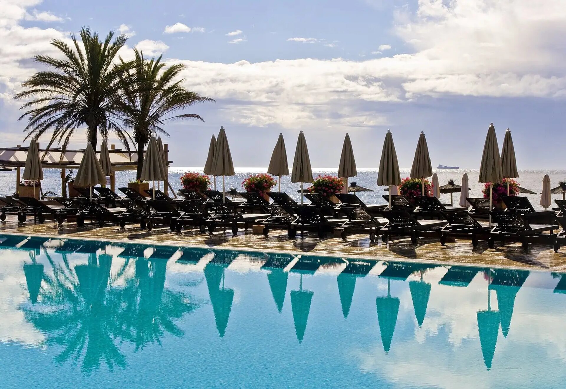 A LUXURY HOTEL AND RESIDENCES: ST. REGIS ARRIVES IN MARBELLA