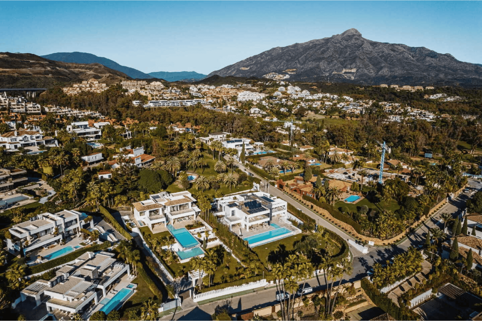 La Cerquilla Area Guide