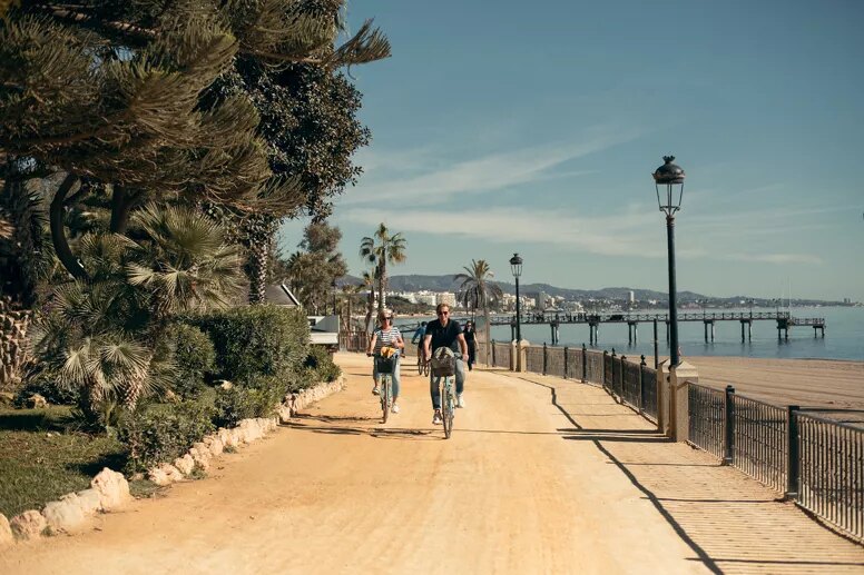 The Golden Mile Area Guide