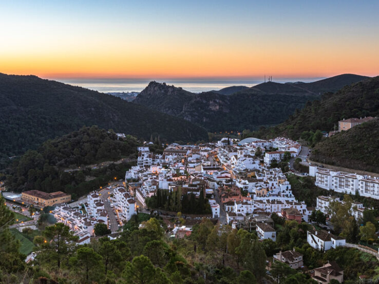The beautiful village of Benahavís offers a lot of gastronomic food experiences