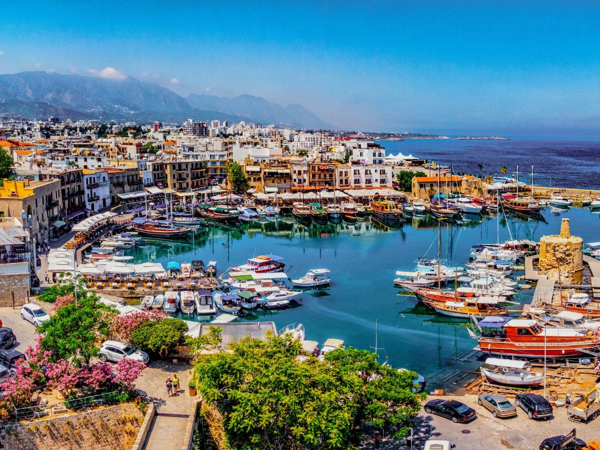 Top Neighbourhoods to Explore When Buying Property in Tenerife