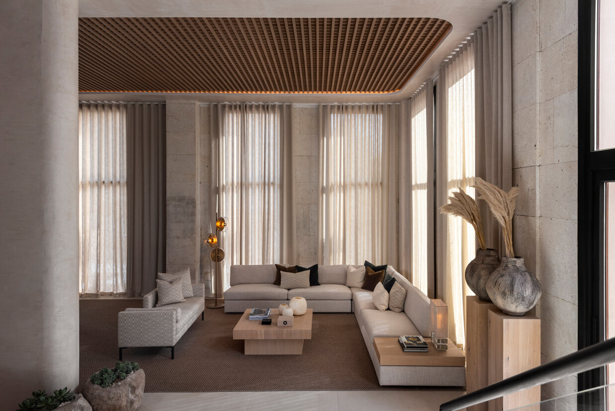 Lounge and reception at 色虎视频 Luxury Real Estate Marbella Office