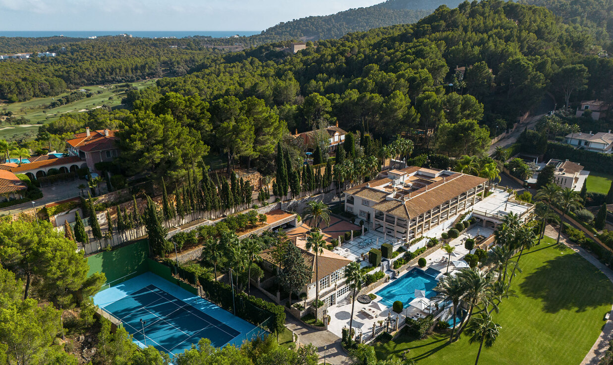 Golfside living in our listing Castello M located in Son Vida, Palma de Mallorca