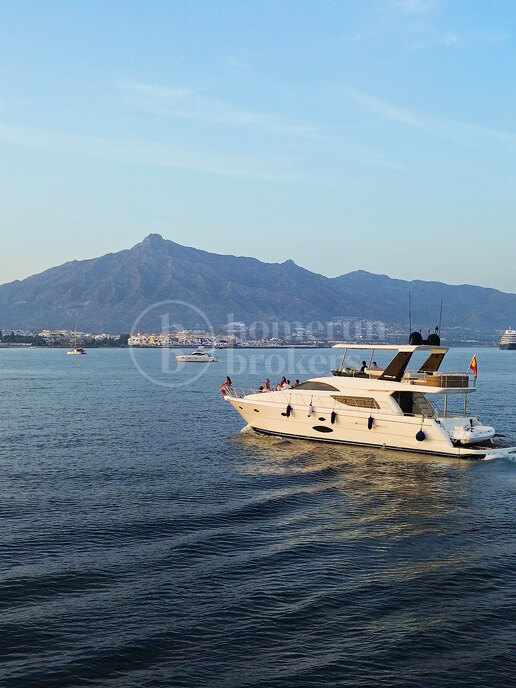 Top 10 Reasons People Choose Marbella for Luxury Living