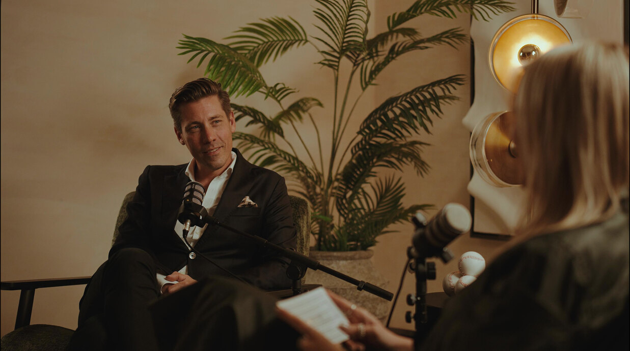 Roger Widen, Head of Sales at Homerun Brokers, discussing Marbella’s 2025 real estate trends in a podcast interview.
