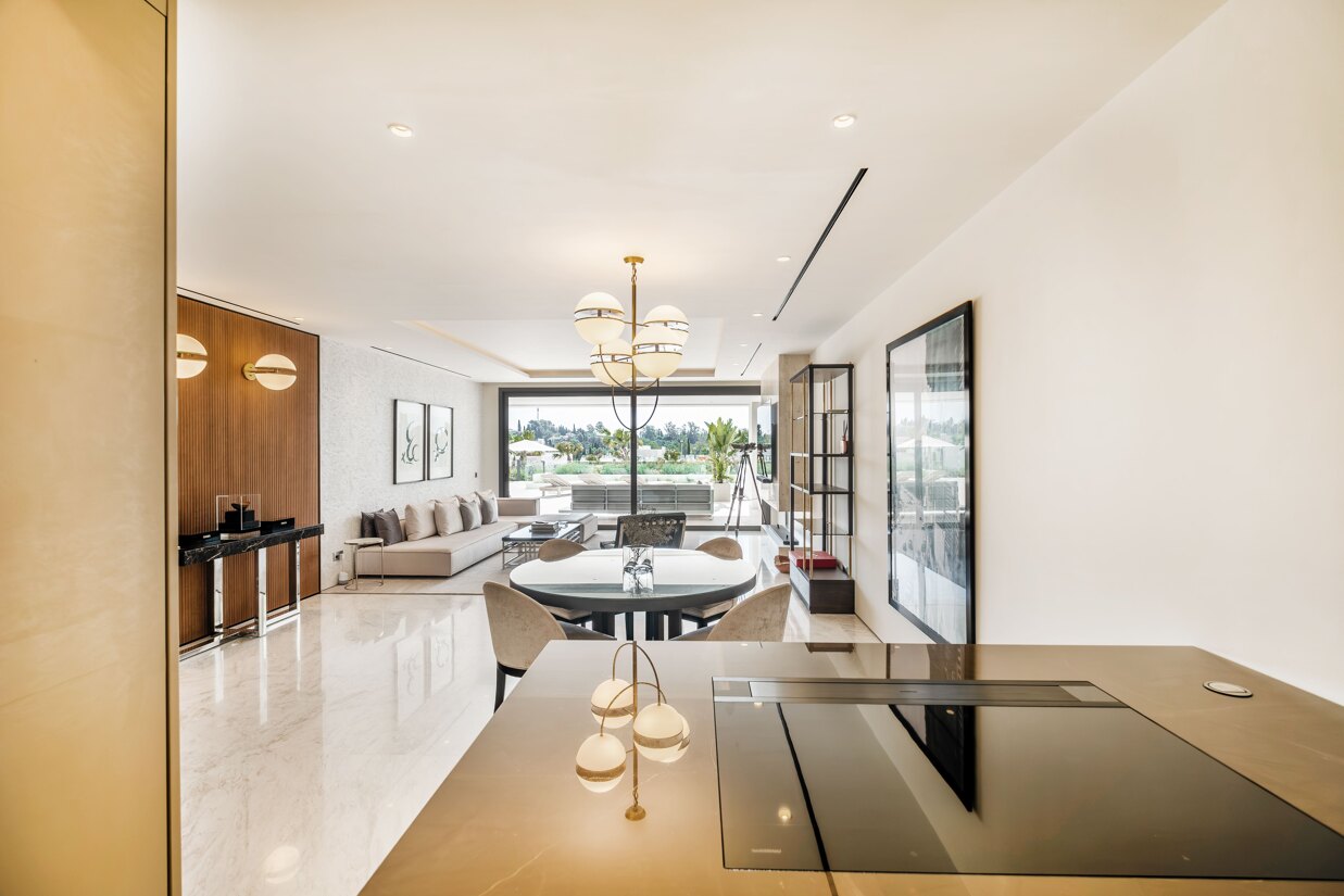 Villa Fendi – Where Elegance Meets the Sea