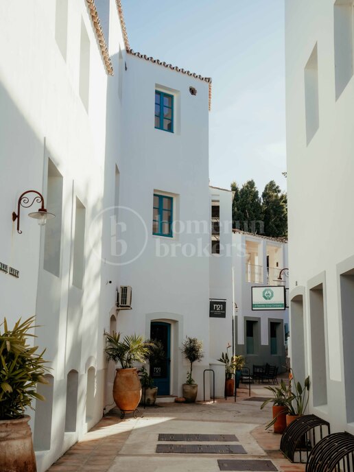 Quiet Luxury in Sotogrande: Why Discerning Buyers Are Moving Here