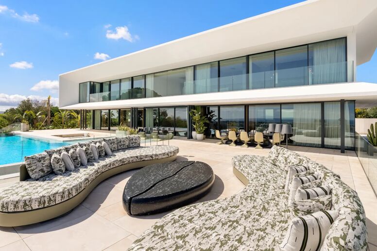 Sotogrande vs Marbella: Two Villas Compared at €9,950,000