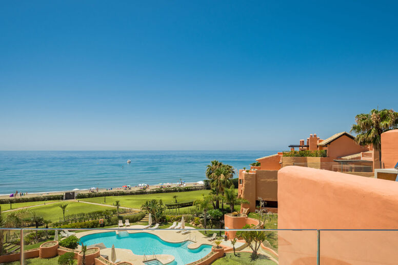 Record-Breaking Frontline Beach Penthouse Sale in Marbella East