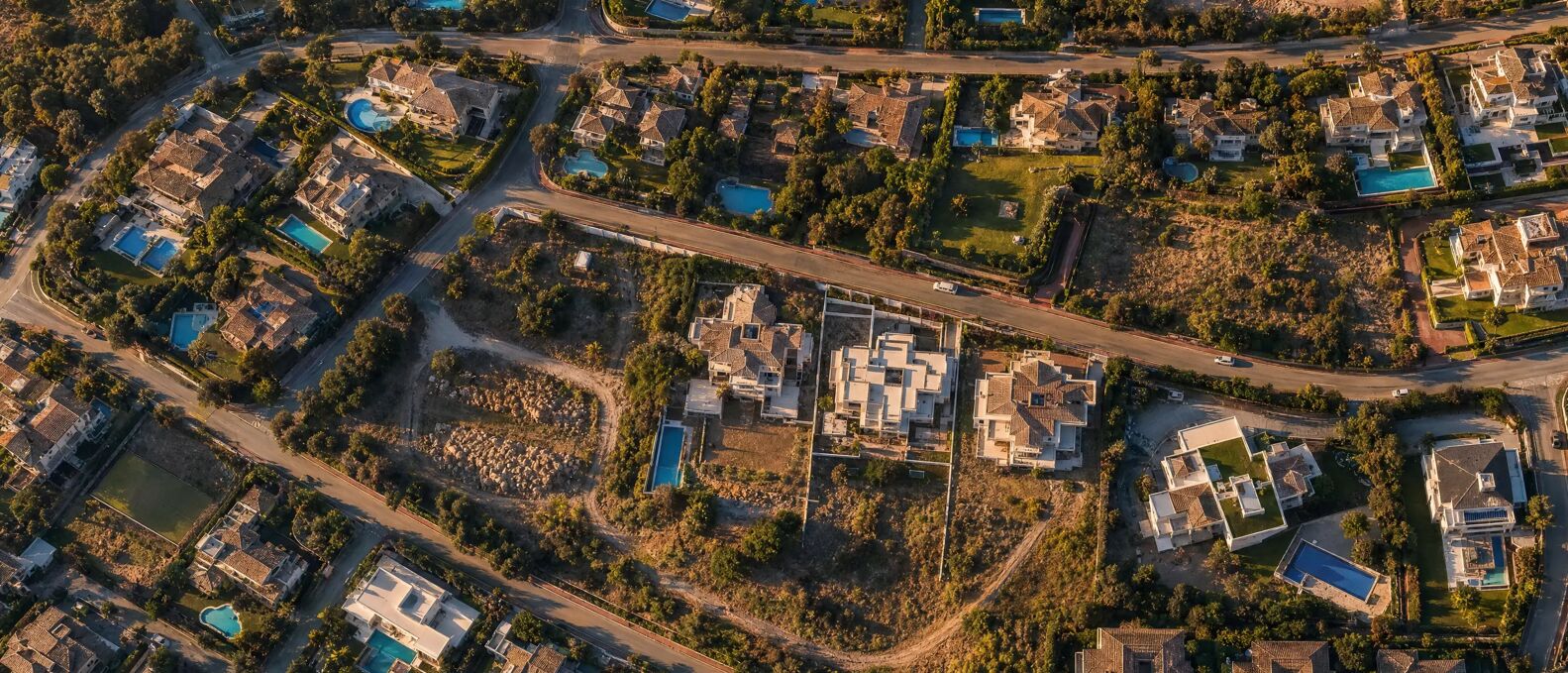 Baugrundstück in Sierra Blanca für 16.000.000 € verkauft | Eines der letzten bebaubaren Grundstücke in der exklusivsten geschlossenen Wohnanlage von Marbella