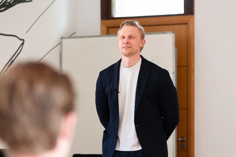 Drumelia CEO Artur Loginov Shares Proven Secrets of Buyer Psychology at MIUC