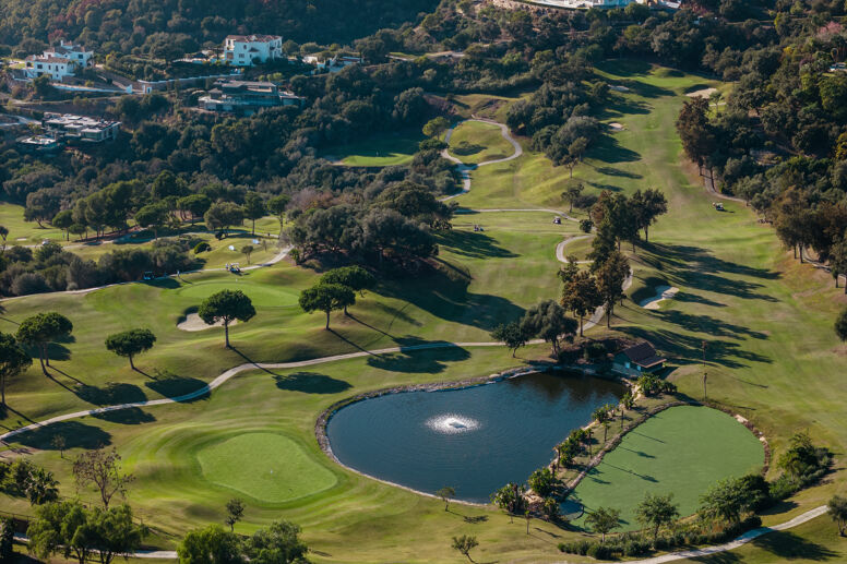 Where to Play Golf in Marbella: A Full Guide