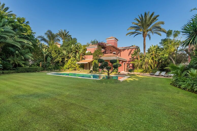 Ultimate Mediterranean Lifestyle in Luxury Property in Marbella