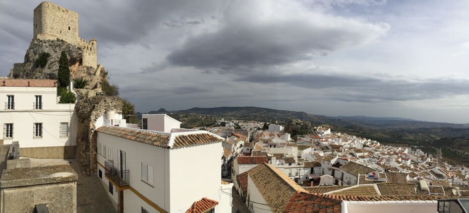 Fotografía de Zahara de la Sierra en Cádiz, cerca de Málaga