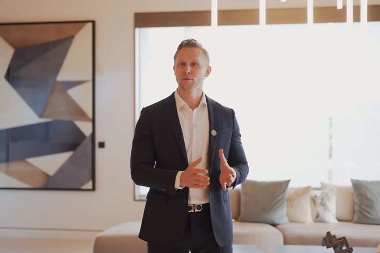 Mastering Luxury Real Estate Negotiation: The High-End Strategies That Close Multi-Million Euro Deals in Marbella