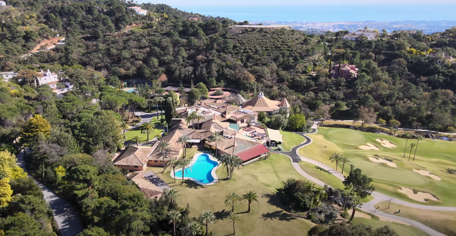 Aerial photograph of the La Zagaleta Clubhouse 