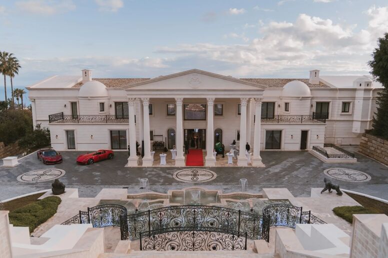 In the Age of AI, Selling Luxury Real Estate Is Becoming About Experience