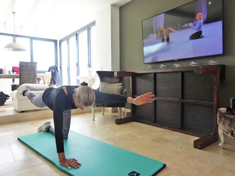 keeping-fit-at-home-quarantine-covid19-sotogrande-2020-3