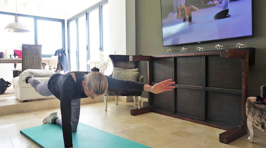 keeping-fit-at-home-quarantine-covid19-sotogrande-2020-3