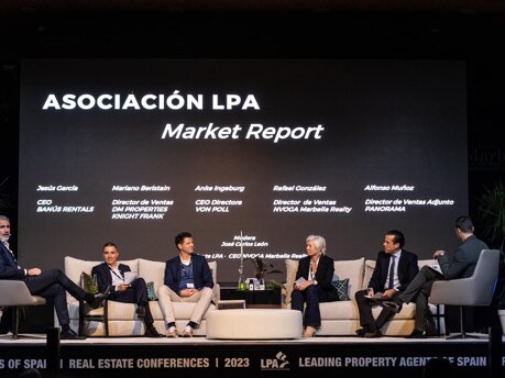 Stephanie Noll and Camila Schuler - LPA Event in Marbella - Shaping the Future of the Property Market.jpg