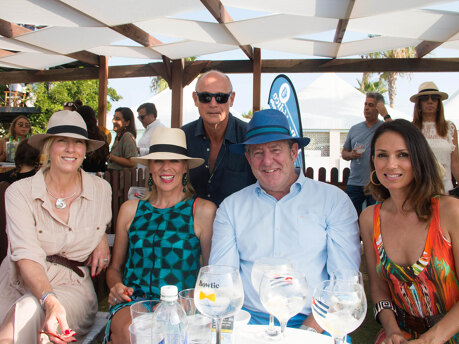 Charles-Gubbins-Stephanie-Noll-Heidi-Gubbins-in-Sotogrande-at-the-Polo